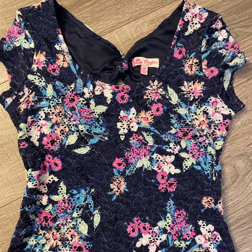 Juniors Candies Floral Lace top M